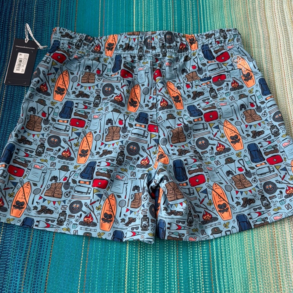 Vineyard Vines Boys Performance Pull On Camping Shorts - Picture 3 of 3